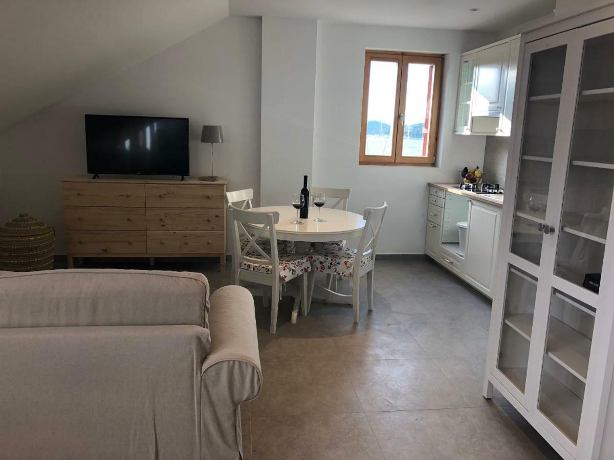 Buga Apartment In Center Of Mali Lošinj Eksteriør billede