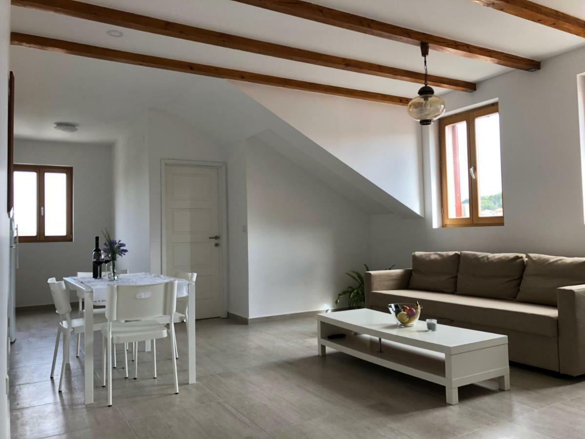 Buga Apartment In Center Of Mali Lošinj Eksteriør billede