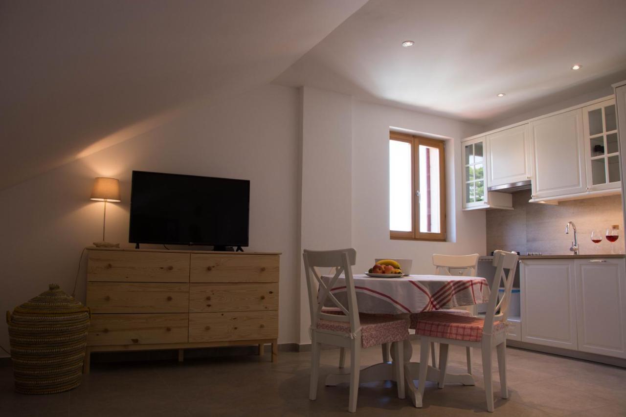 Buga Apartment In Center Of Mali Lošinj Eksteriør billede